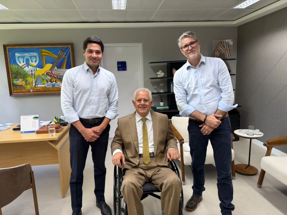 MIDIACOM MS apresenta 4º Fórum ao presidente do TCE-MS